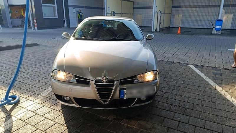 Grau Gebraucht 2004 Alfa Romeo 156 Kombi | 1.250 € (Teuer) - Bild 1/4