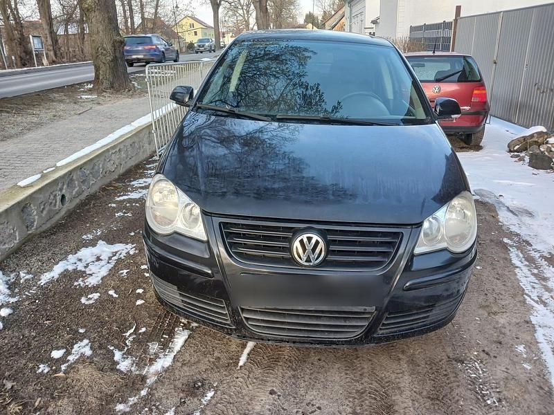 Gebraucht VW Polo 75 PS (55 kW) 2005 Schwarz Kleinwagen