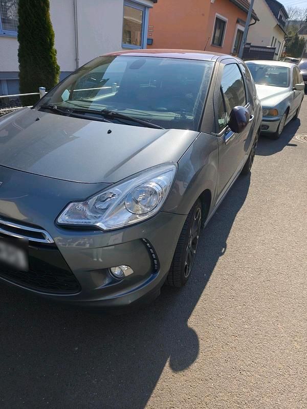 Gebraucht Citroën DS3 Sport Chic 156 PS (114 kW) 2010 Grau Kleinwagen