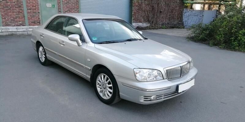 Silber Gebraucht 2004 Hyundai XG Limousine | 2.300 € - Bild 1/4