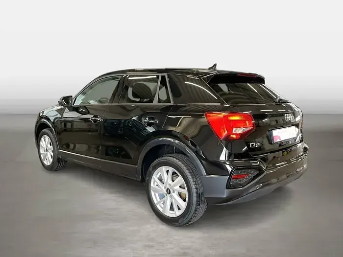 Używany Audi Q2 Advanced 190 KM (139 kW) 2025 Czarny SUV