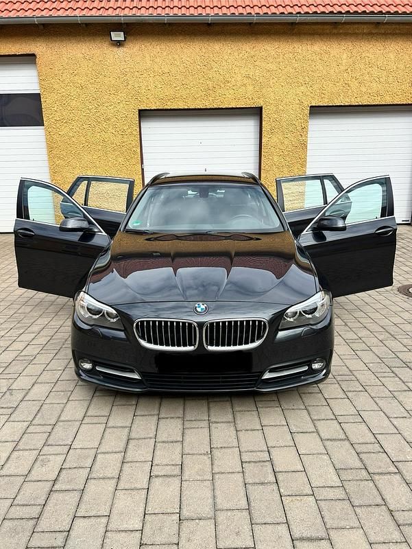Gebraucht BMW 520 184 PS (135 kW) 2014 Grau Kombi