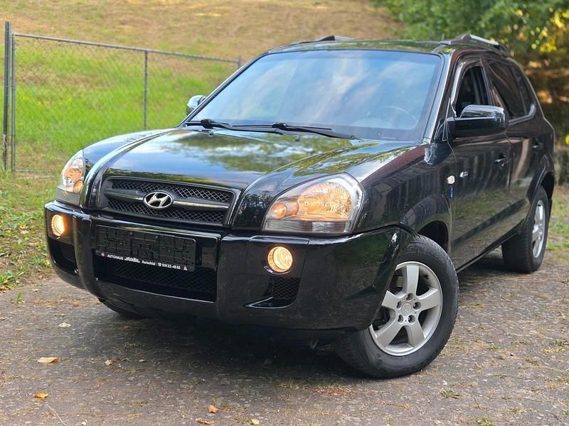 Schwarz Gebraucht 2008 Hyundai Tucson SUV | 1.900 € (Superpreis) - Bild 1/4