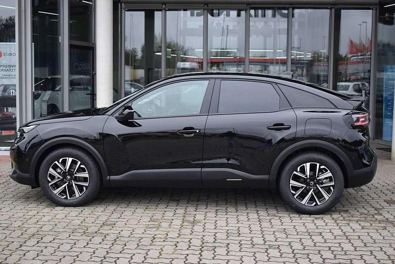 Neu Citroën C4 131 PS (96 kW) 2025 Perla neraschwarz lack Limousine