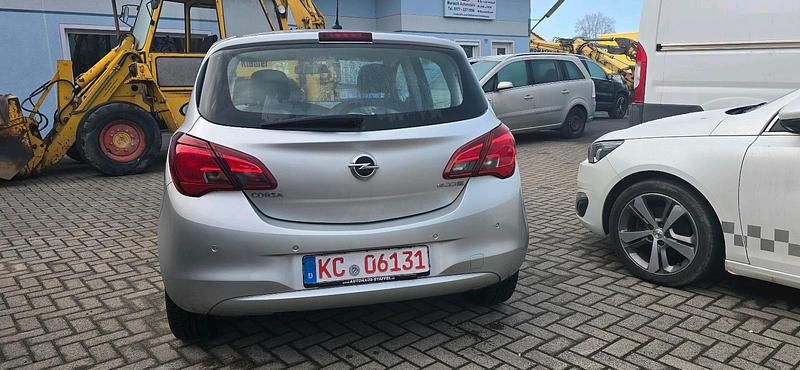 Gebraucht Opel Corsa 95 PS (69 kW) 2016 Silber Kleinwagen
