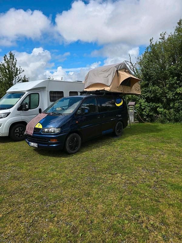 Blau Gebraucht 1999 Mitsubishi L400 Van / Kleinbus | 9.999 € - Bild 1/4