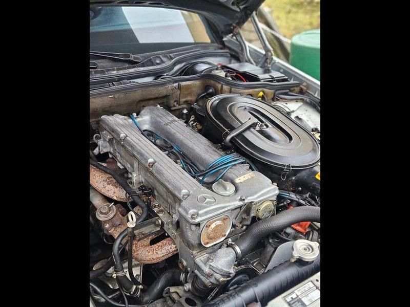 Gebraucht Mercedes S280 185 PS (136 kW) 1983 Grau Limousine