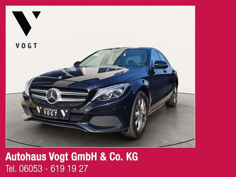 Obsidian black Gebraucht 2016 Mercedes C250 Avantgarde Limousine | 22.900 € (Teuer) - Bild 1/4