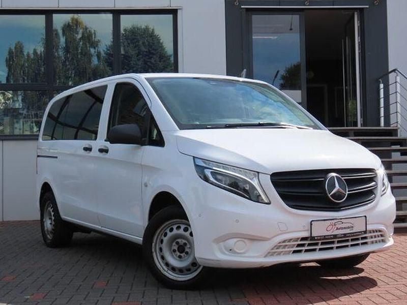 Weiß Gebraucht 2021 Mercedes Vito Van / Kleinbus | 24.900 € (Superpreis) - Bild 1/4