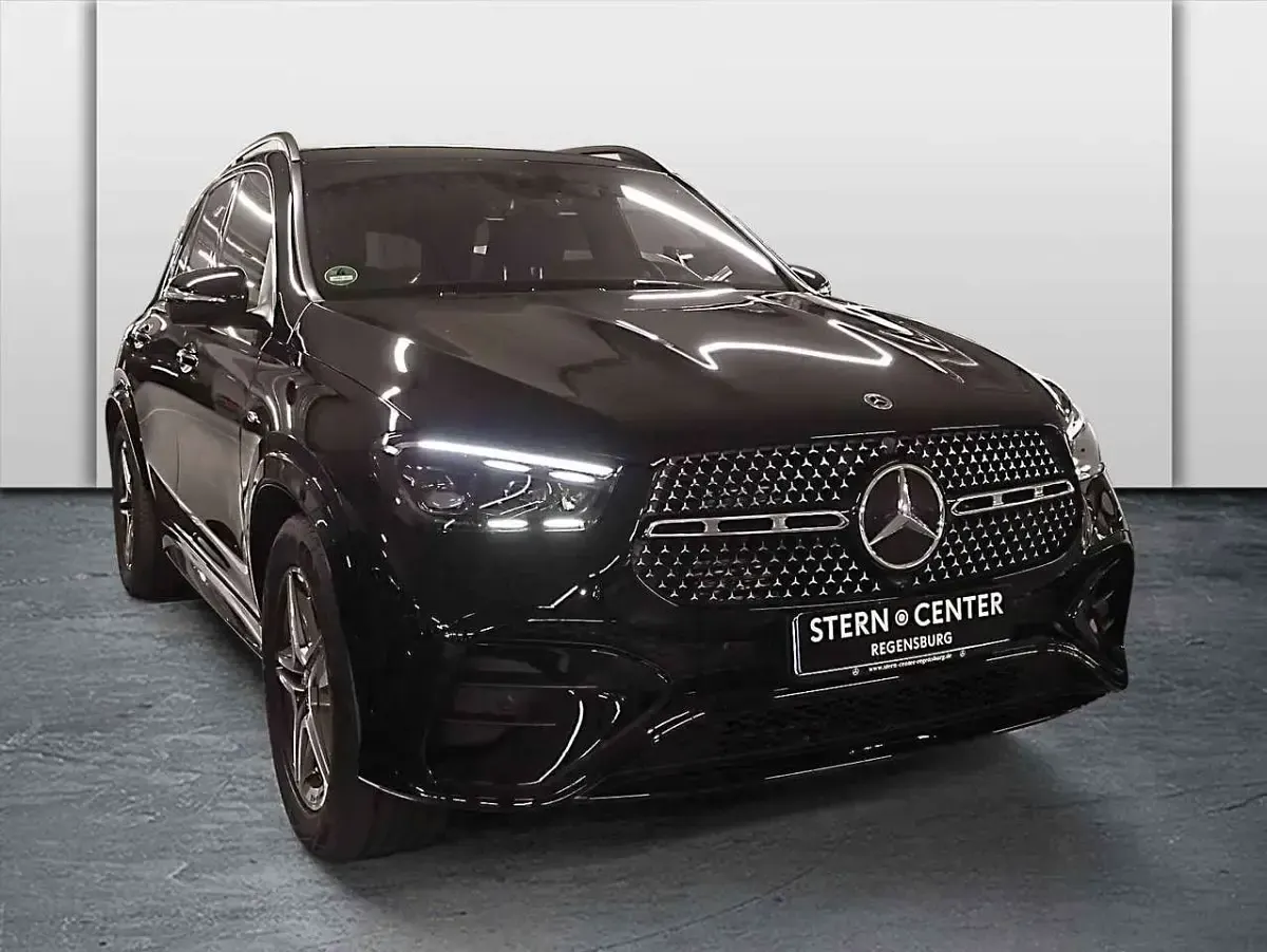 Gebraucht Mercedes GLE400 AMG 381 PS (280 kW) 2025 Metalliclack obsidianschwarz SUV