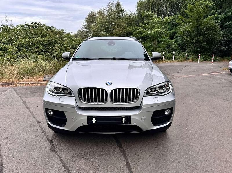 Silber Gebraucht 2012 BMW X6 M Sport SUV | 27.000 € (Teuer) - Bild 1/4