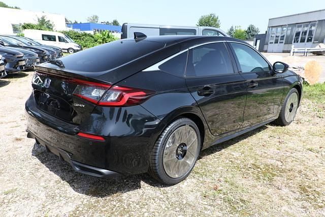 Crystal black pearl crystal black pearl crystal black pearl Neu 2025 Honda Civic Advance Limousine | 36.577 € (Fairer Preis) - Bild 1/4