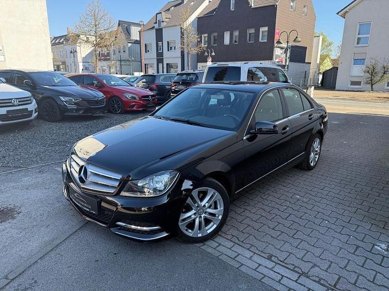 Second-hand Mercedes C180 Avantgarde 156 CP (114 kW) 2014 Negru Berlinǎ