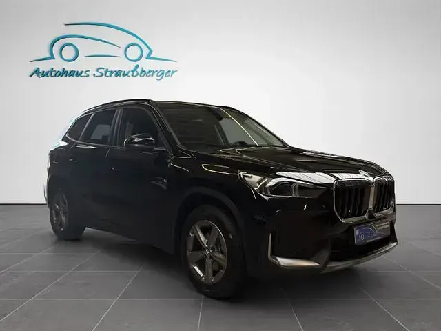 Gebraucht BMW X1 Performance 163 PS (119 kW) 2024 Schwarzkeine angabe SUV