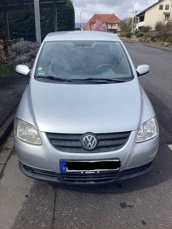 Gebraucht VW Fox 54 PS (39 kW) 2009 Silber Kleinwagen