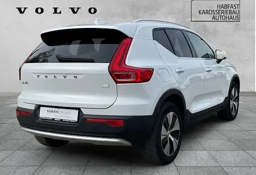 Gebraucht Volvo XC40 Plus 211 PS (155 kW) 2022 Weiß SUV