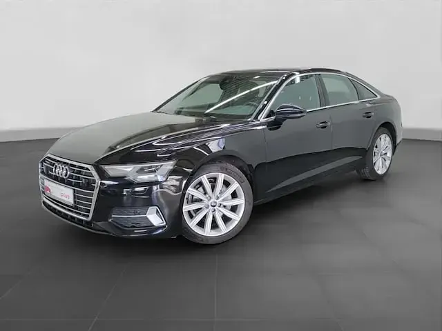 Gebraucht Audi A6 Sport 204 PS (150 kW) 2023 Mythosschwarz metallic Limousine