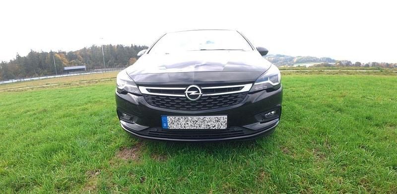 Schwarz Gebraucht 2017 Opel Astra Innovation Kombi | 9.300 € (Fairer Preis) - Bild 1/4