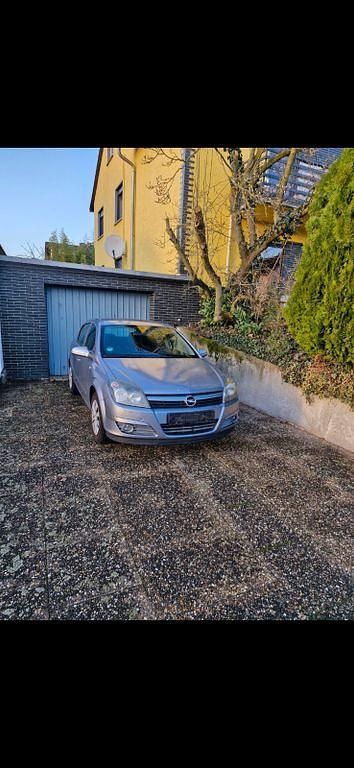 Gebraucht Opel Astra 90 PS (66 kW) 2005 Silber Limousine