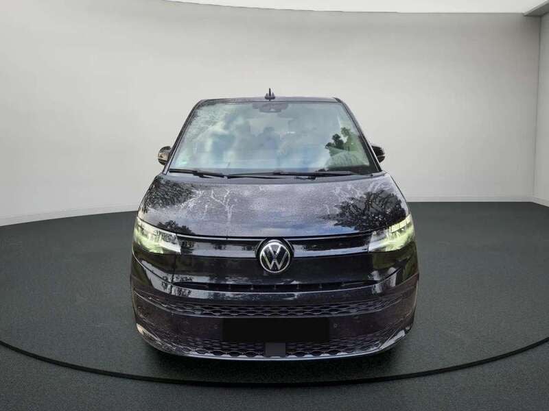 Deep black perleffekt Gebraucht 2024 VW T7 Van | 44.600 € - Bild 1/4