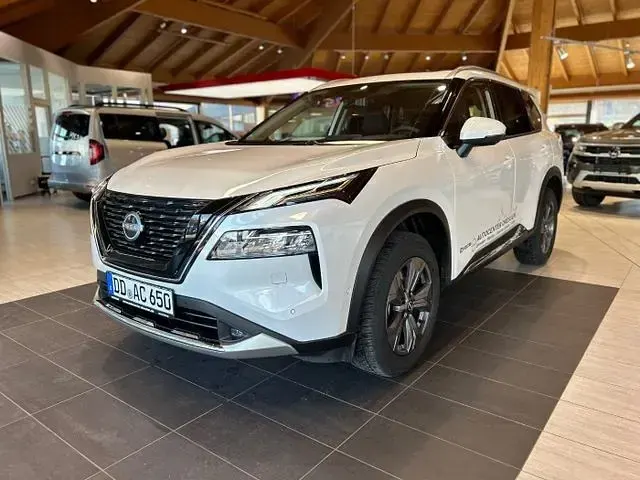 Gebraucht Nissan X-Trail Tekna 204 PS (150 kW) 2025 Pearl white SUV