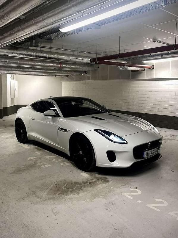 Gebraucht Jaguar F-Type 300 PS (220 kW) 2019 Weiß Coupé