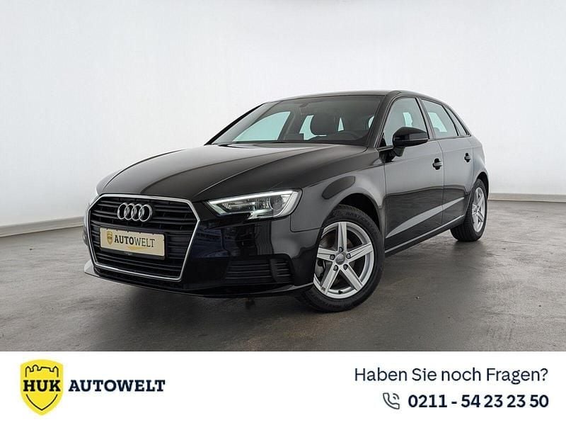 Brillantschwarz Gebraucht 2018 Audi A3 Comfort SUV | 17.760 € (Superpreis) - Bild 1/3