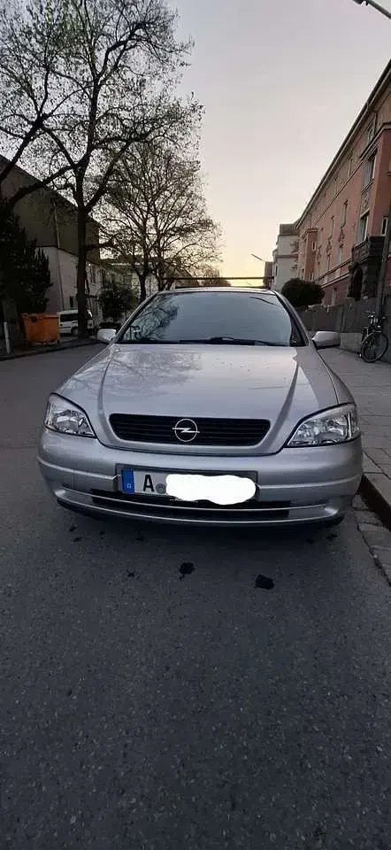 Gebraucht Opel Astra 102 PS (75 kW) 2000 Silber Limousine