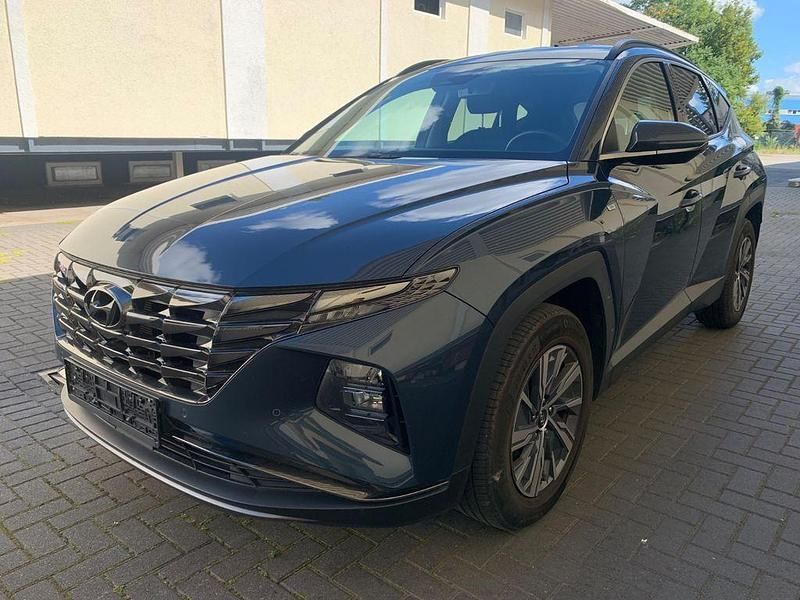 Grau Gebraucht 2021 Hyundai Tucson Select SUV | 21.950 € (Superpreis) - Bild 1/4