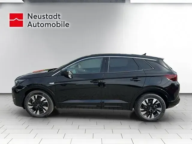 Gebraucht Opel Grandland Electric Elegance 181 PS (133 kW) 2024 Schwarz SUV