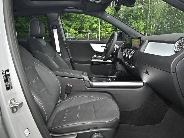 Gebraucht 2025 Mercedes GLA200 SUV | 47.890 € (Teuer) - Bild 1/4