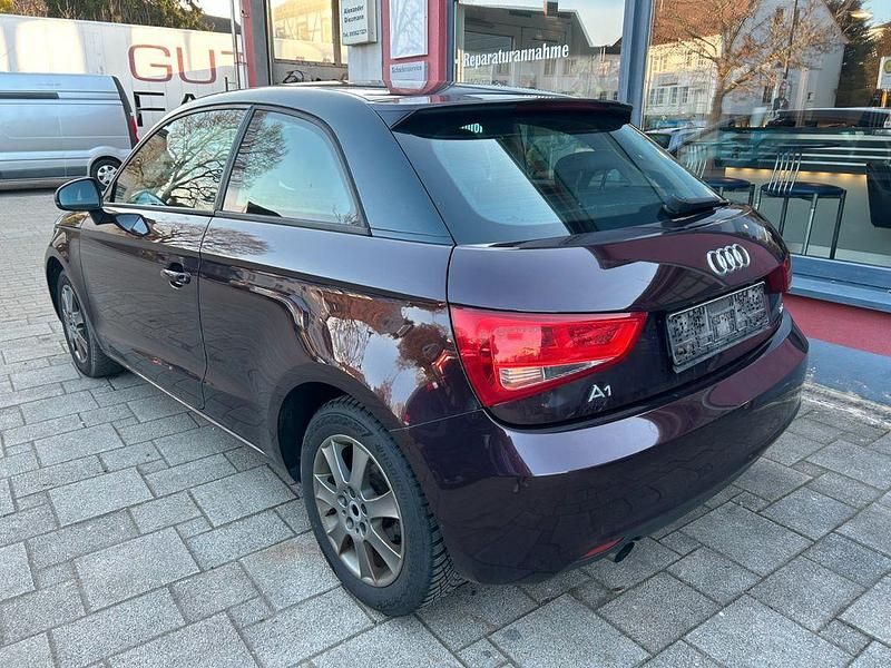 Gebraucht Audi A1 Ambition 90 PS (66 kW) 2012 Schwarz Kleinwagen