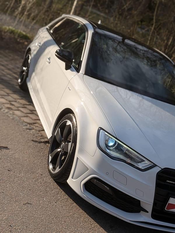 Gebraucht Audi A3 Comfort 184 PS (135 kW) 2015 Weiß Kombi