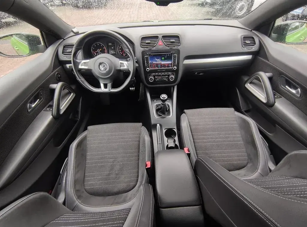 Gebraucht VW Scirocco Sportline 160 PS (117 kW) 2010 Viperngruen metallic Coupé
