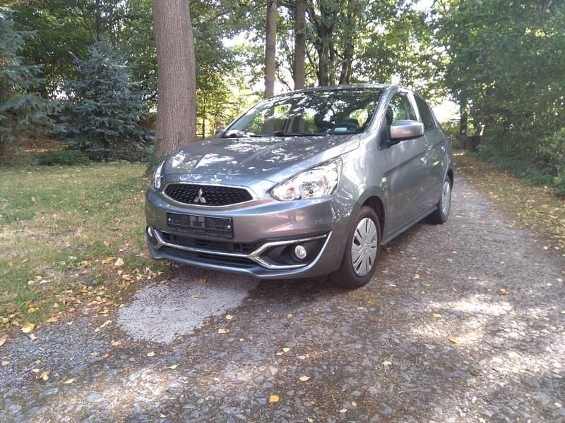 Silber Gebraucht 2019 Mitsubishi Space Star Plus Kleinwagen | 7.200 € (Guter Preis) - Bild 1/4