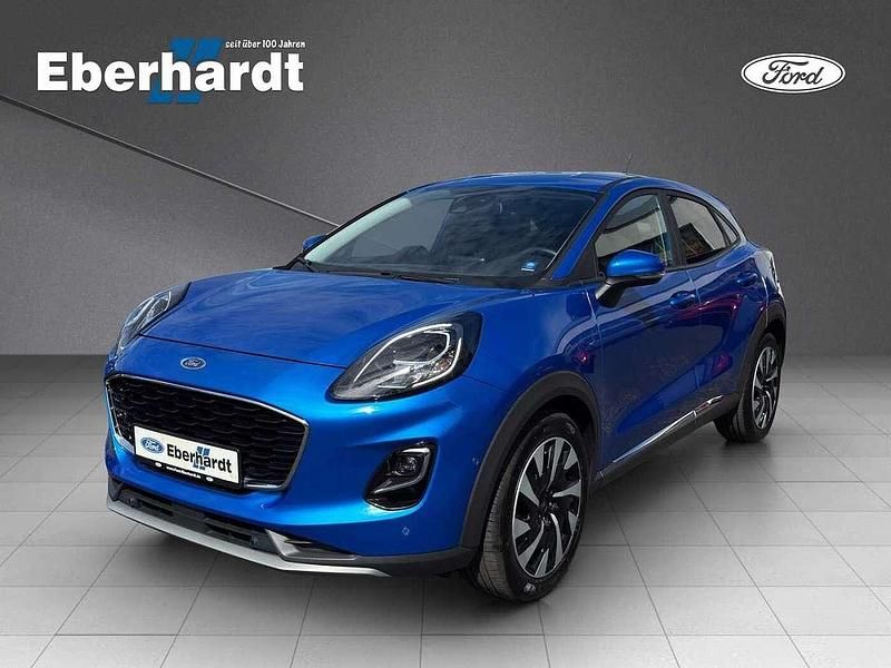 Dynamicblau metallic Gebraucht 2023 Ford Puma Titanium SUV | 18.990 € (Superpreis) - Bild 1/4