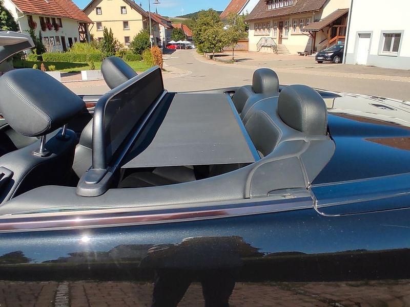 Gebraucht Mercedes CLK230 192 PS (141 kW) 2000 Schwarz Cabrio