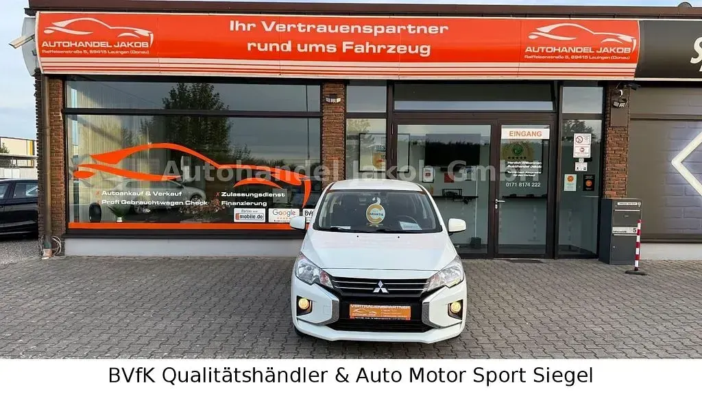 Begagnad Mitsubishi Space Star Select 71 HK (52 kW) 2022 Vit Halvkombi