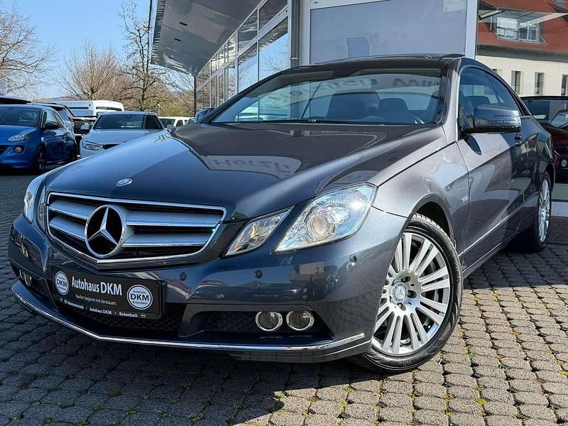 Gebraucht Mercedes E200 184 PS (135 kW) 2010 Grau Coupé
