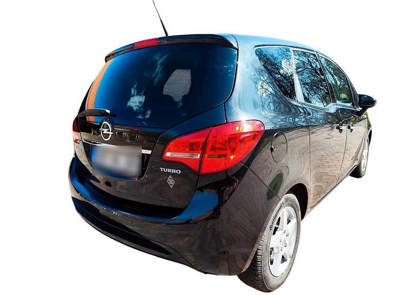 Gebraucht Opel Meriva 120 PS (88 kW) 2011 Schwarz Van / Kleinbus