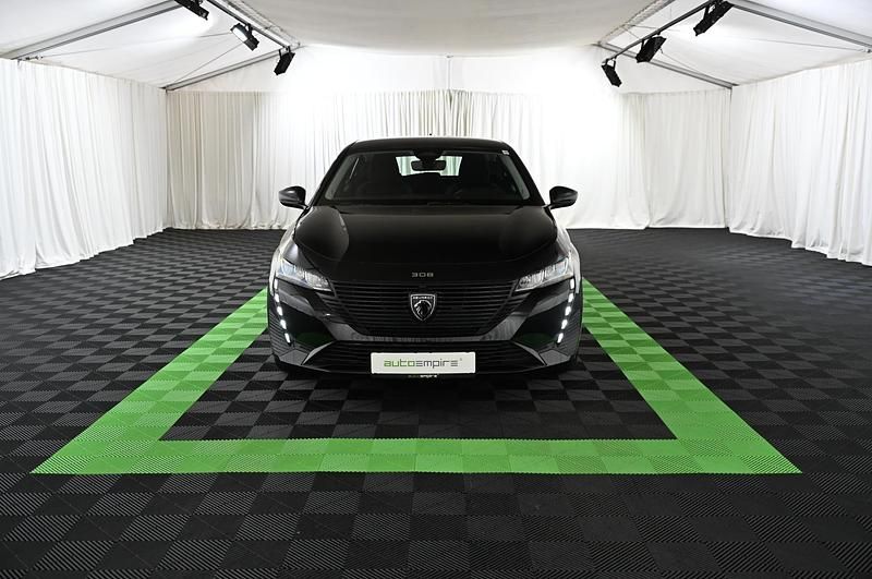 Gebraucht Peugeot 308 Active 131 PS (96 kW) 2024 Schwarz Limousine