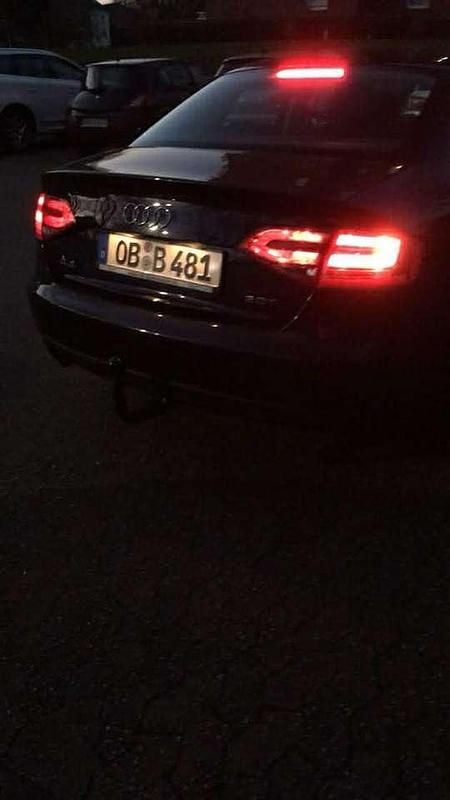 Second-hand Audi A4 Attraction 179 CP (131 kW) 2009 Albastru Berlinǎ