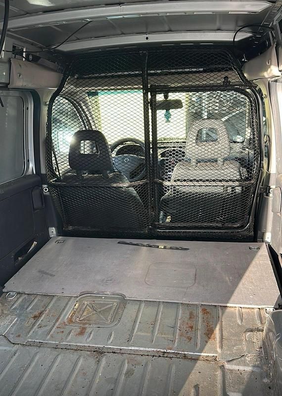 Second-hand Opel Combo 51 CP (37 kW) 2008 Argintiu Monovolum