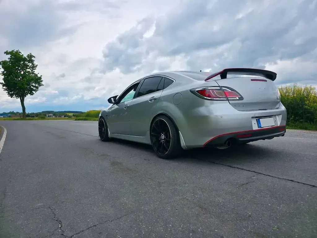 Używany Mazda 6 Inclusive 155 KM (114 kW) 2011 Srebrny Sedan/Limuzyna