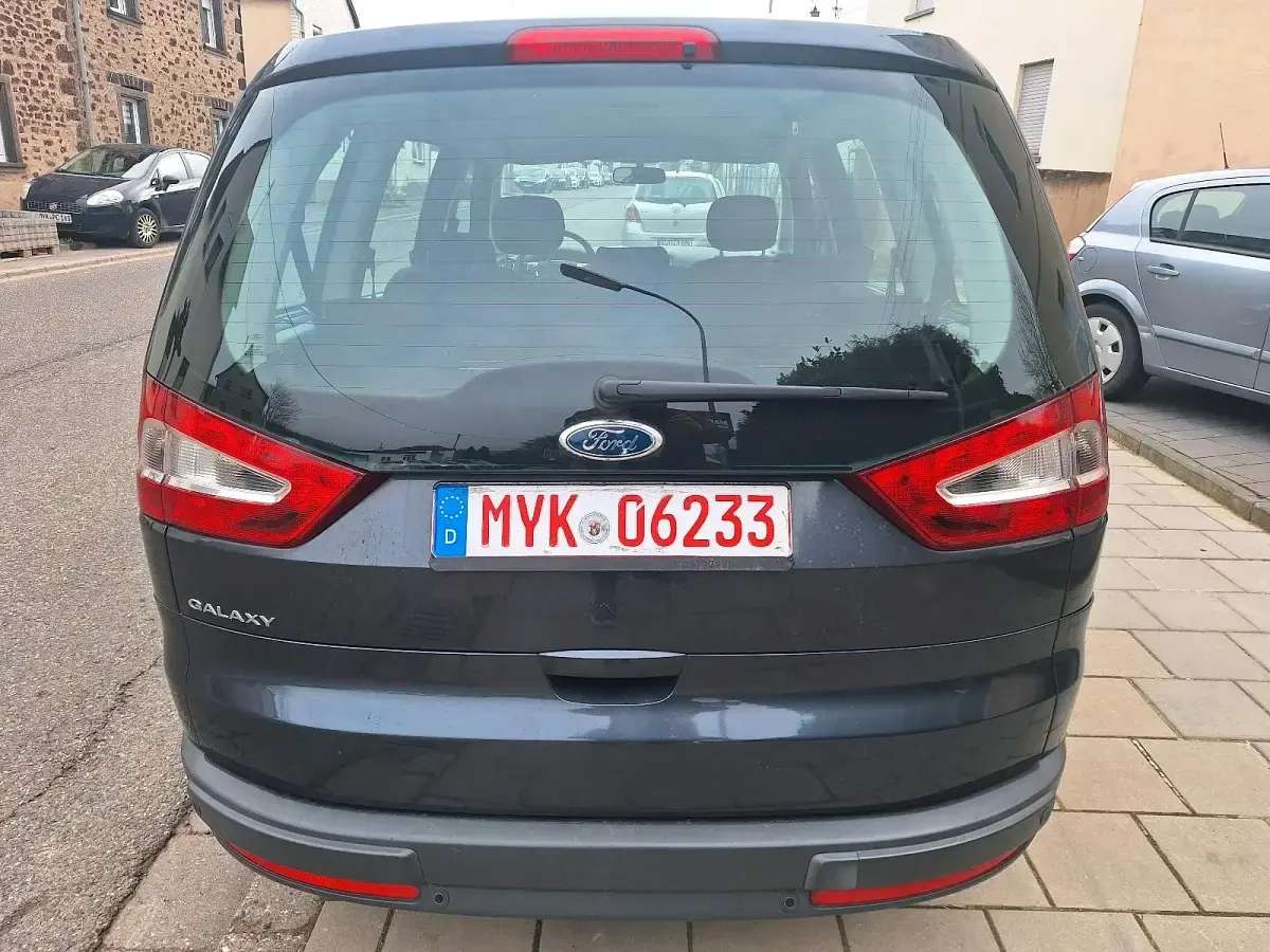 Używany Ford Galaxy 145 KM (106 kW) 2010 Szary Minivan
