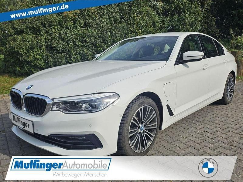 Alpinweiß Gebraucht 2019 BMW 530e Sport Line Limousine | 24.900 € (Superpreis) - Bild 1/4