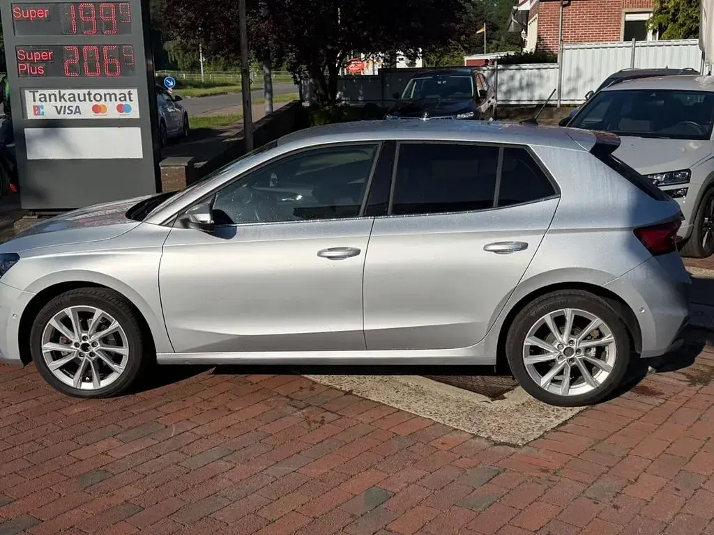 Gebraucht Skoda Fabia Style 110 PS (80 kW) 2022 Silber Kleinwagen