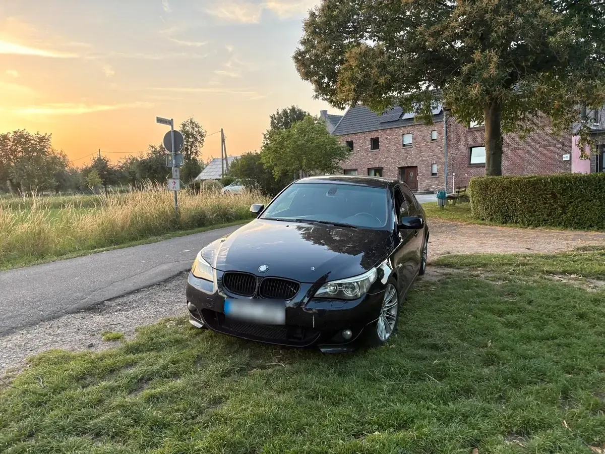 Gebraucht BMW 550 M Sport 367 PS (269 kW) 2006 Schwarz Limousine