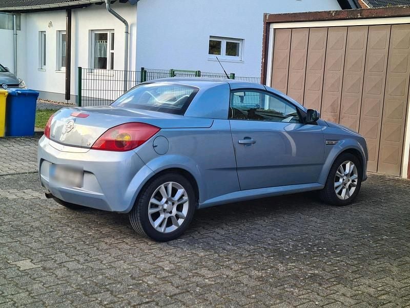 Gebraucht Opel Tigra 125 PS (91 kW) 2007 Cabrio