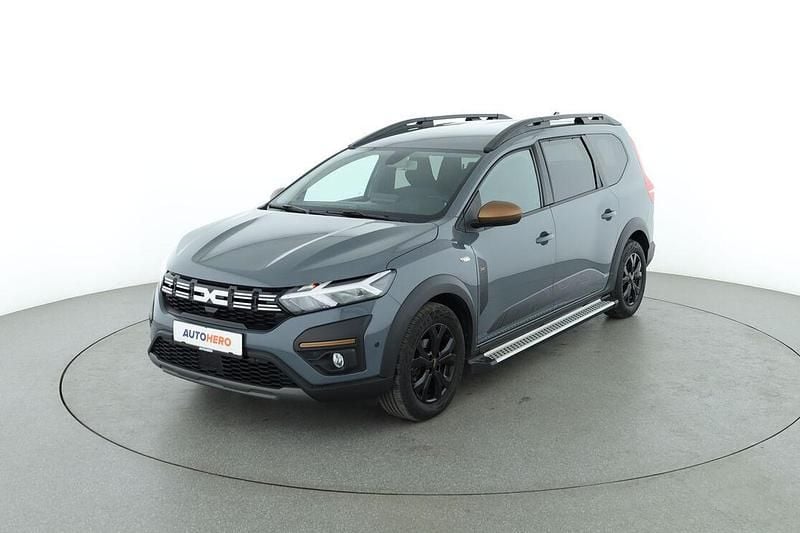 Grau Gebraucht 2023 Dacia Jogger Extreme Van / Kleinbus | 20.550 € (Fairer Preis) - Bild 1/3